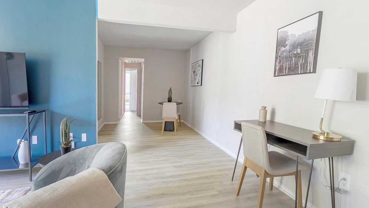 Photo of Livingroom in Greenbelt