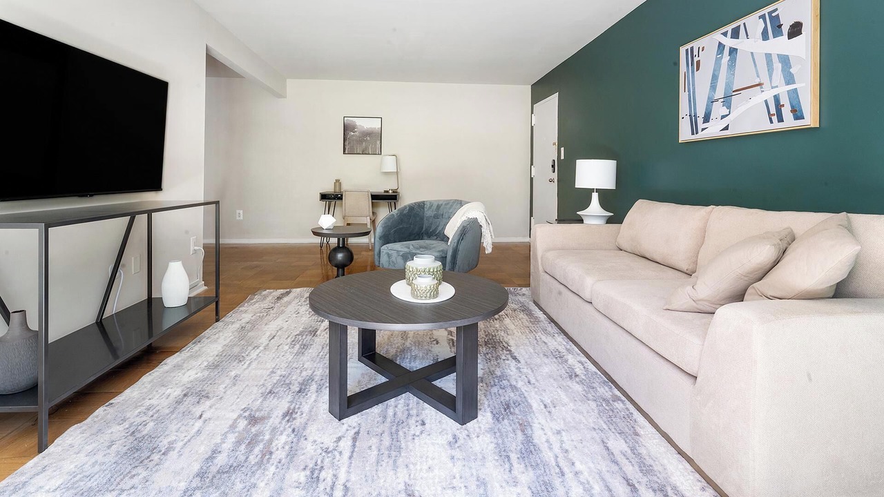 Photo of Livingroom in Greenbelt