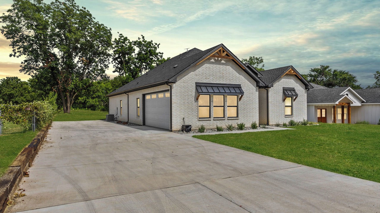 Photo of Outdoor in Denison