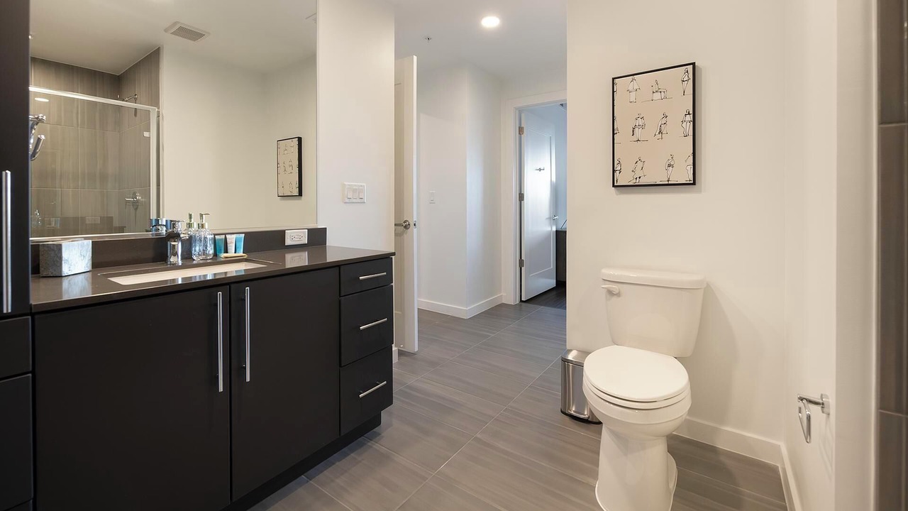 Photo of Bathroom in Baileys Crossroads