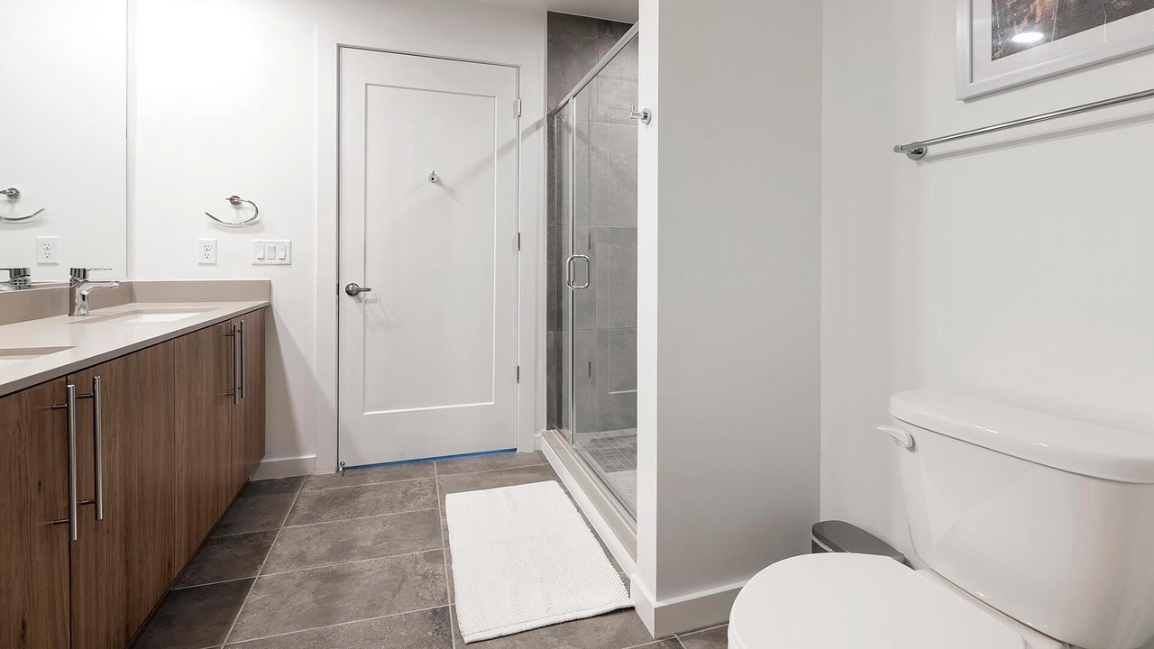 Photo of Bathroom in Baileys Crossroads
