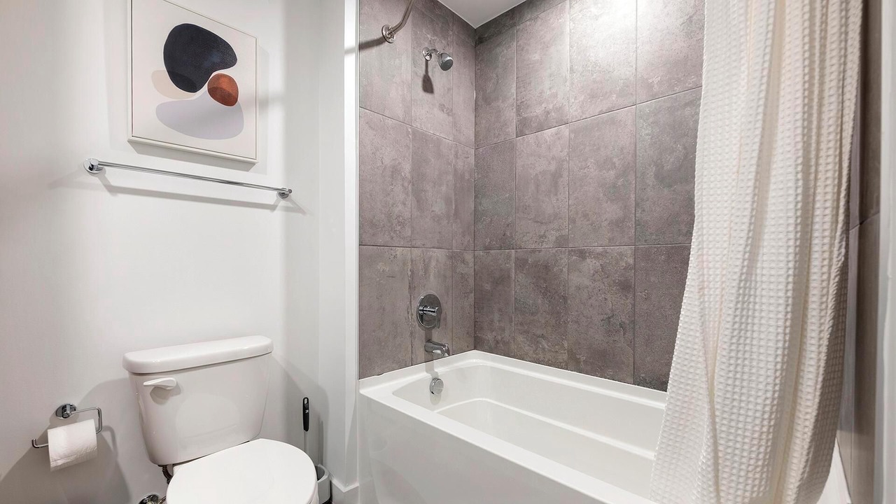 Photo of Bathroom in Baileys Crossroads