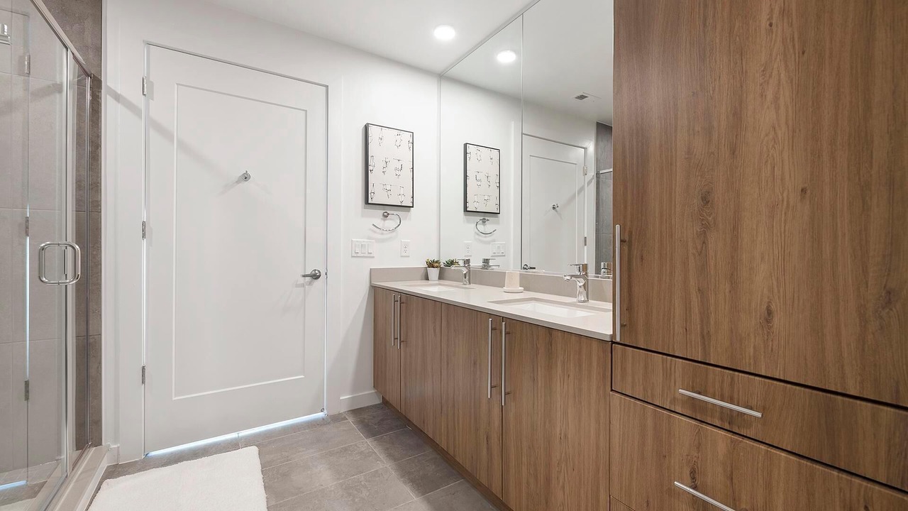 Photo of Bathroom in Baileys Crossroads