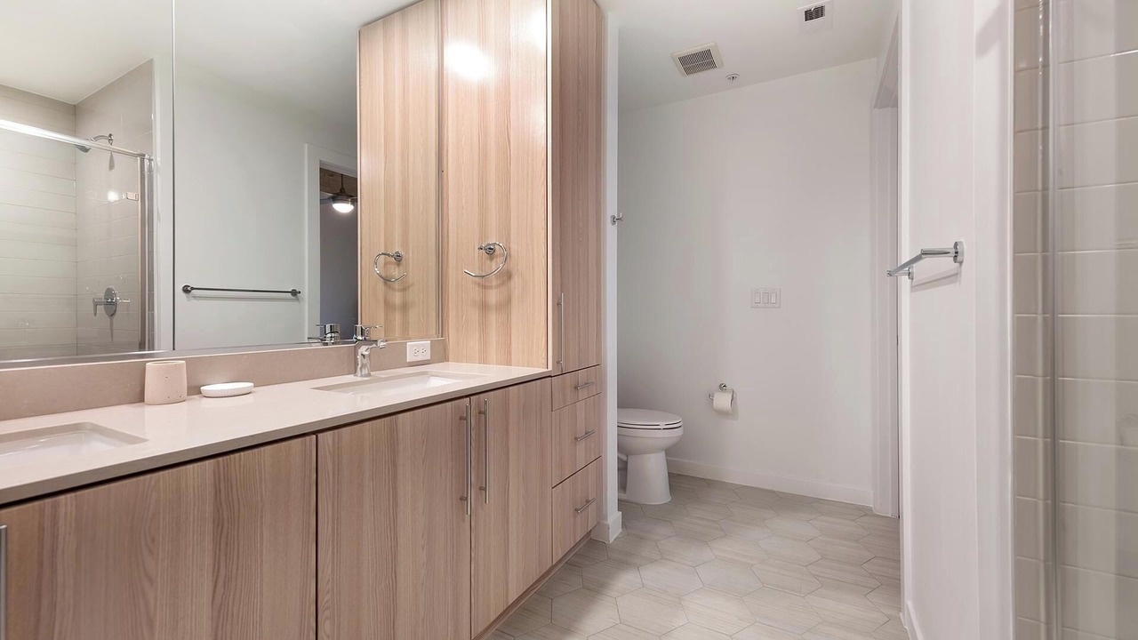 Photo of Bathroom in Baileys Crossroads