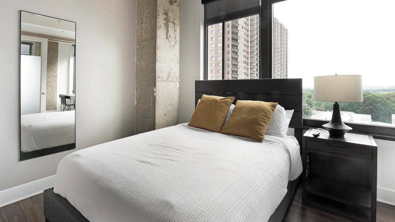 Photo of Bedroom in Baileys Crossroads