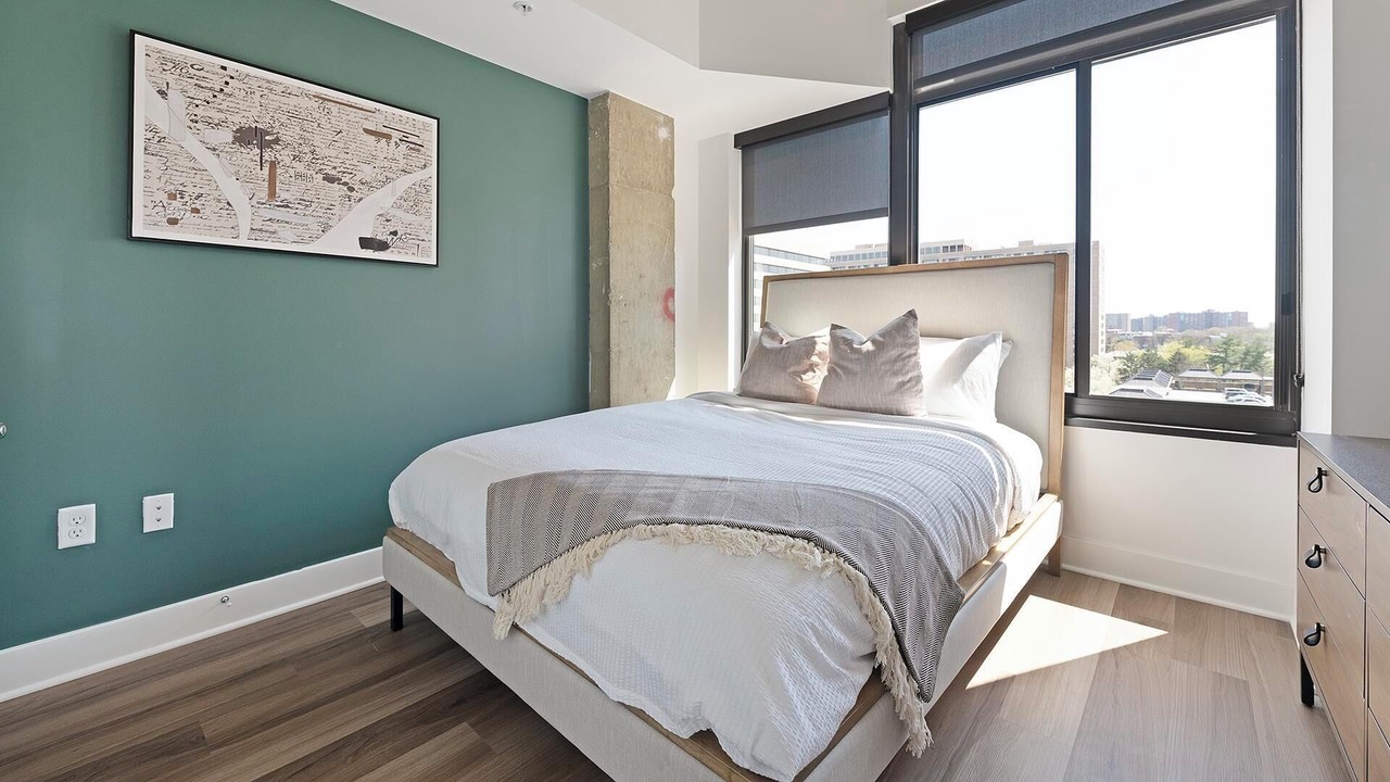 Photo of Bedroom in Baileys Crossroads