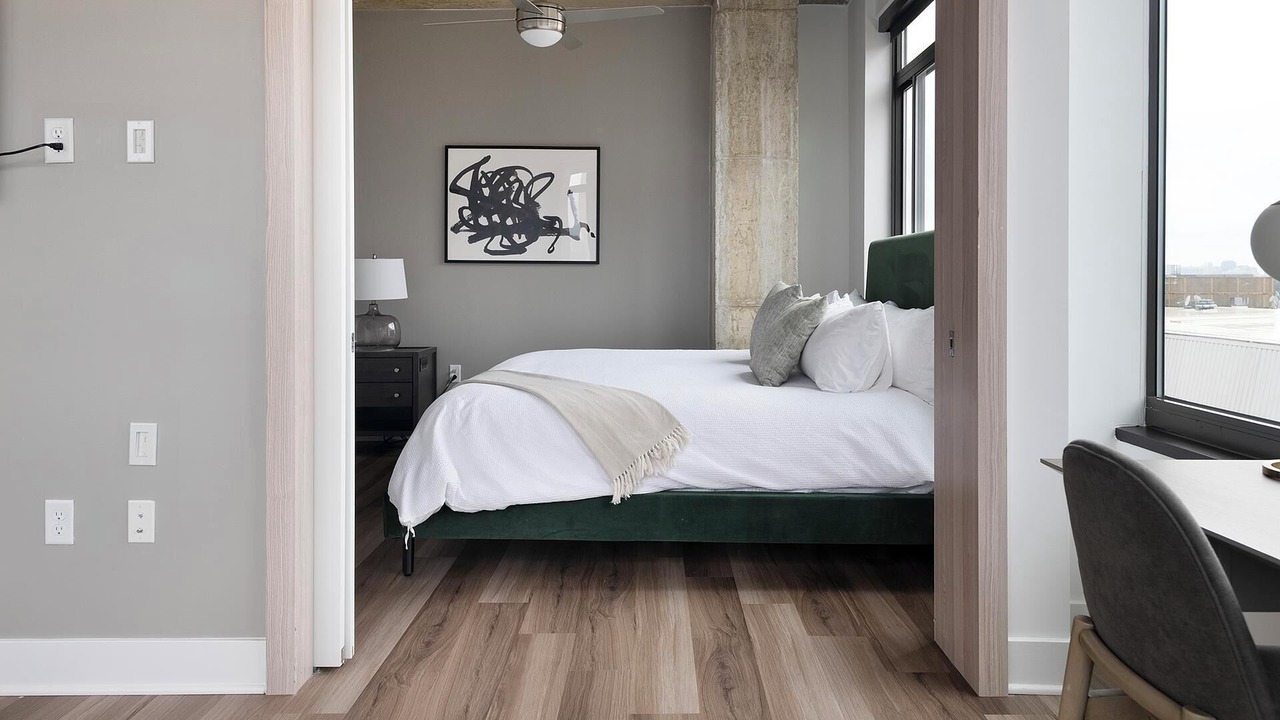 Photo of Bedroom in Baileys Crossroads