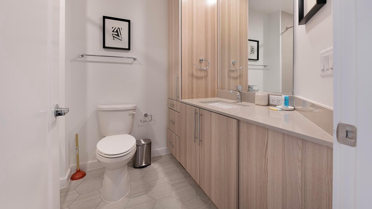 Photo of Bathroom in Baileys Crossroads