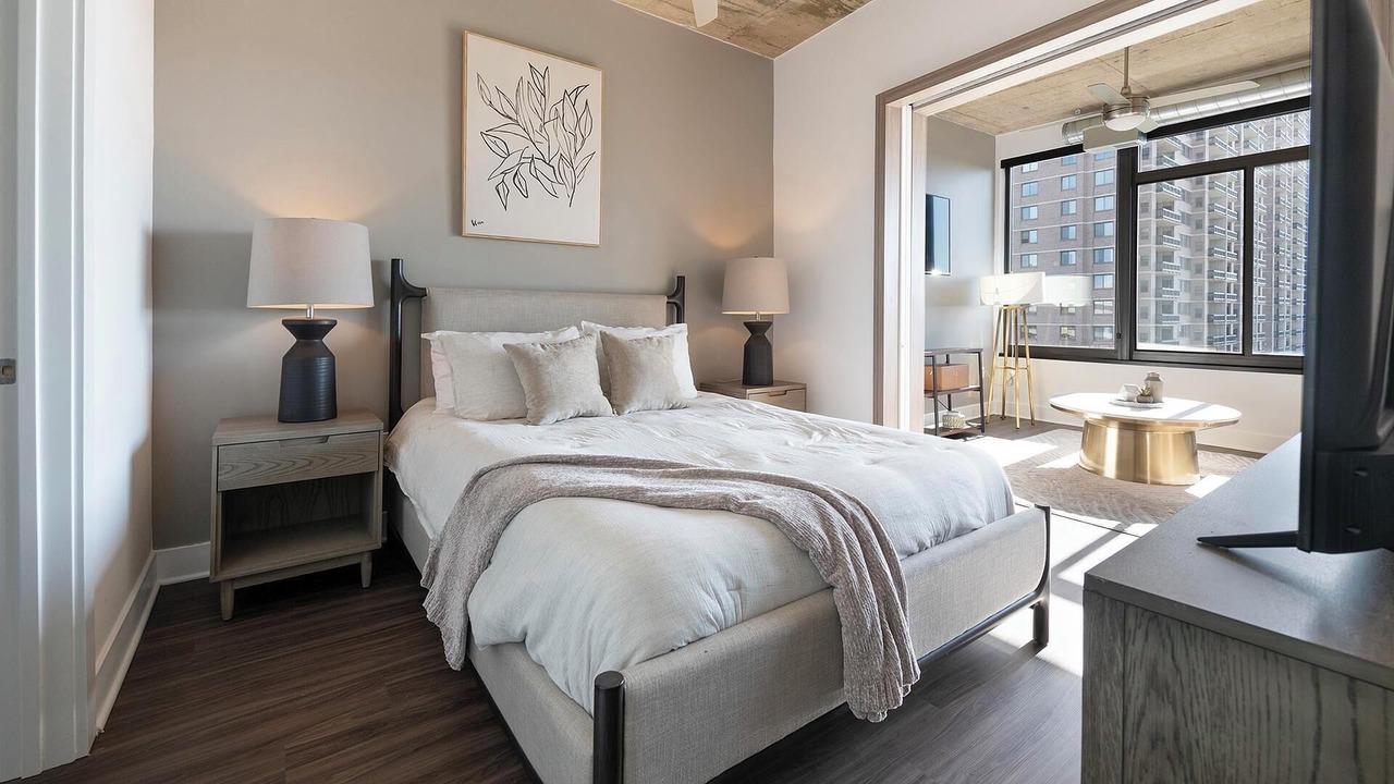 Photo of Bedroom in Baileys Crossroads