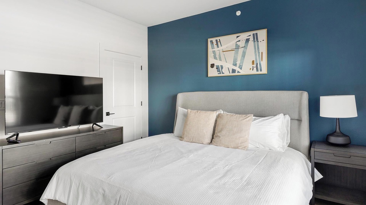 Photo of Bedroom in Venus