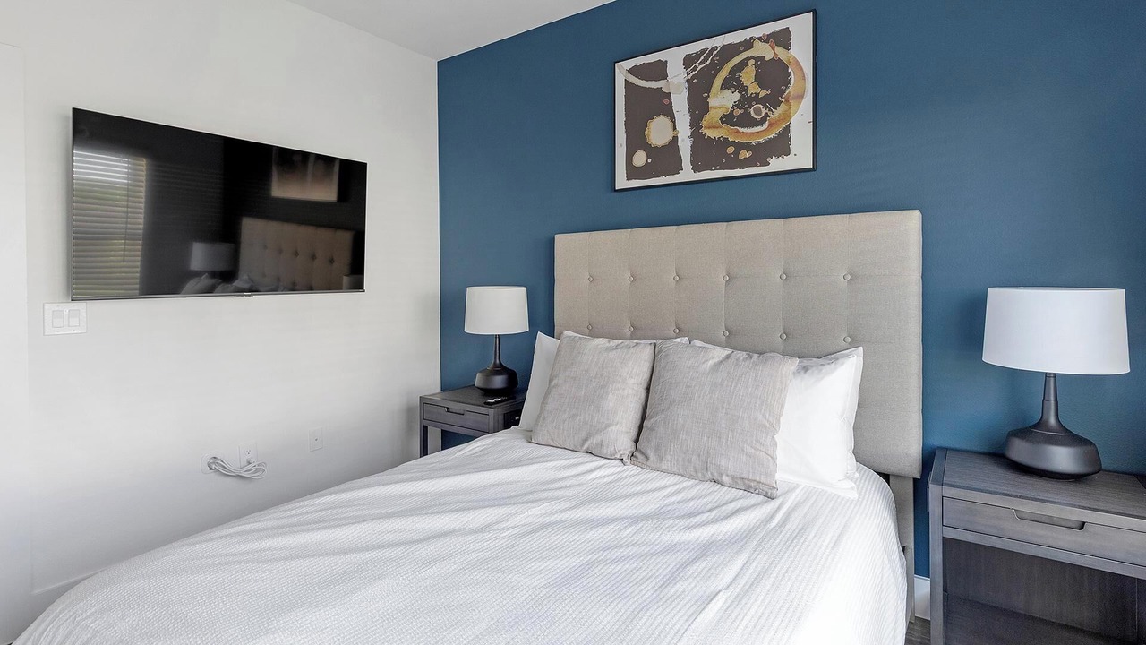 Photo of Bedroom in Venus