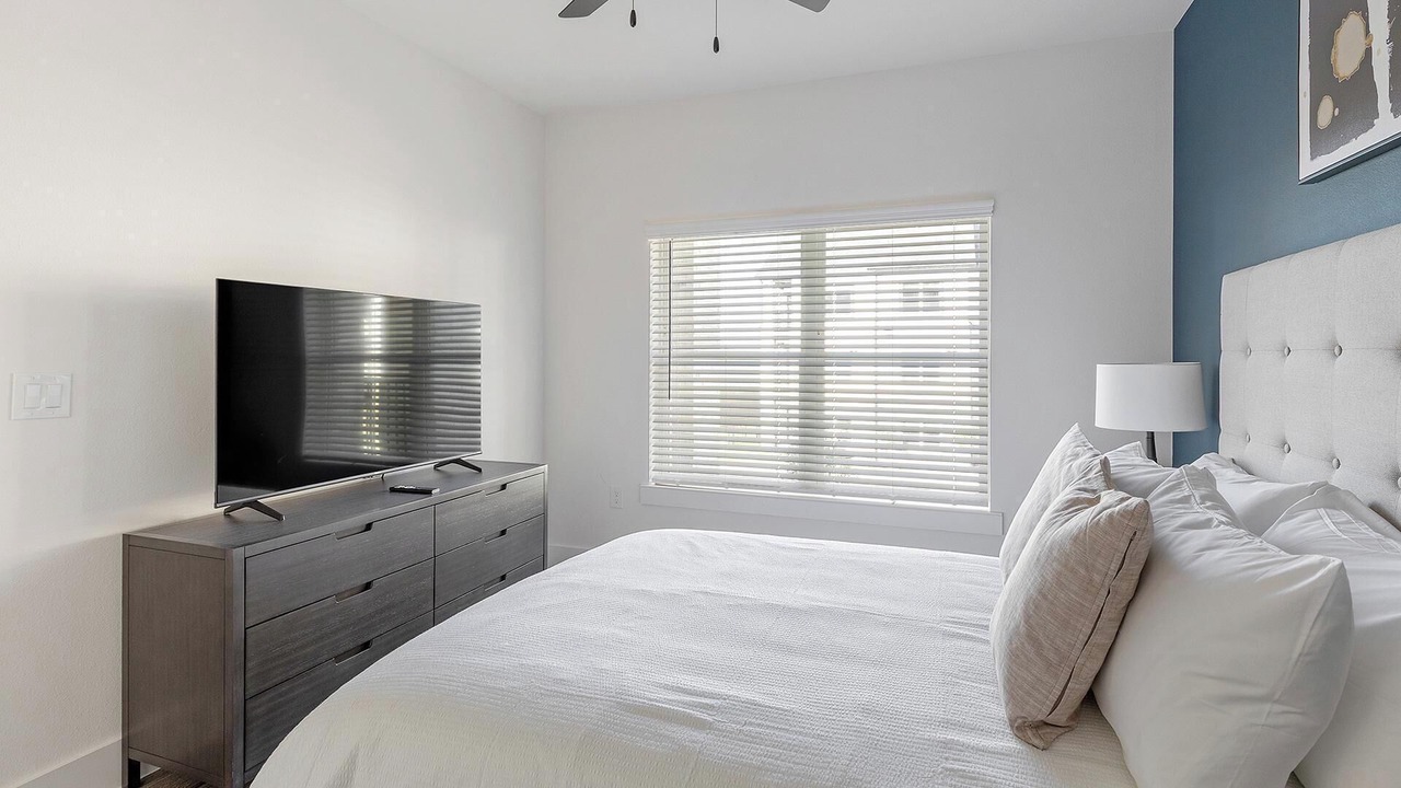 Photo of Bedroom in Venus