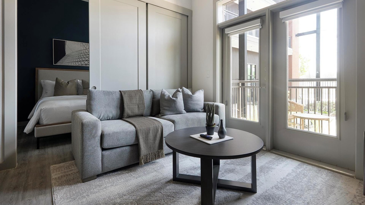 Photo of Livingroom in MLK