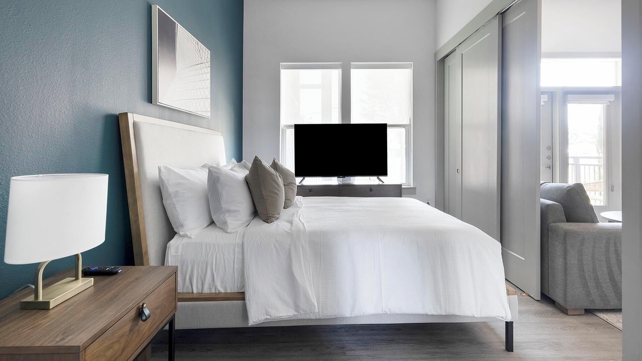 Photo of Bedroom in MLK