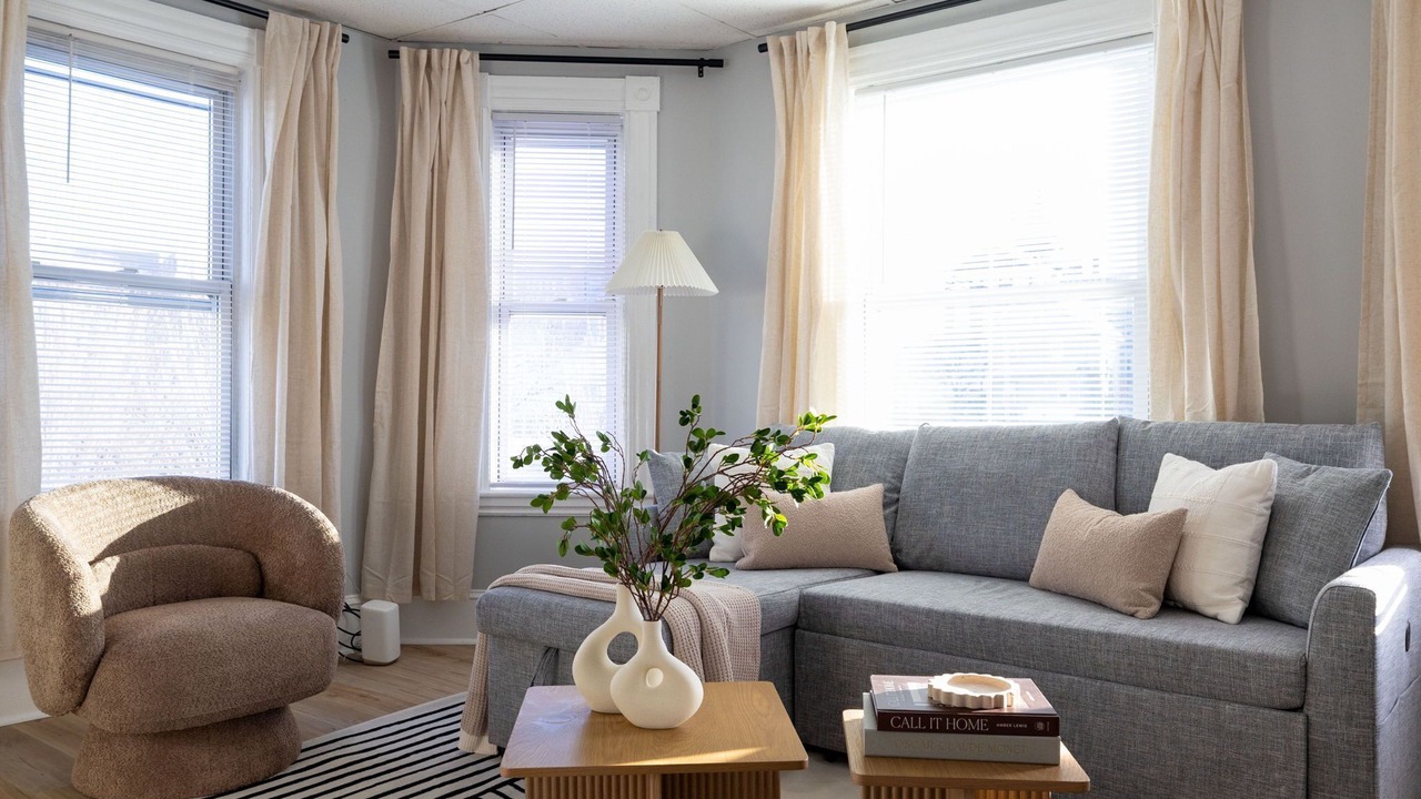 Photo of Livingroom in Winter Hill