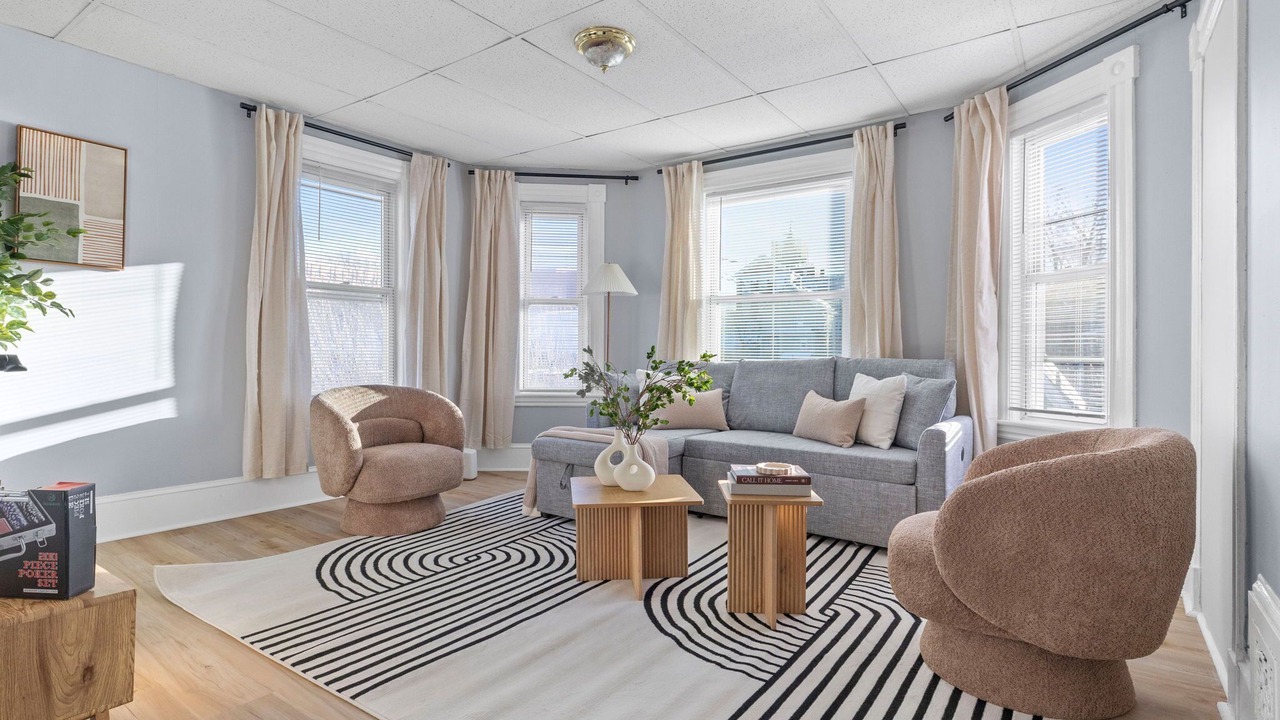 Photo of Livingroom in Winter Hill