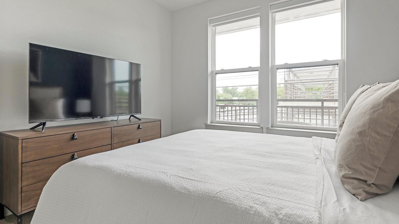 Photo of Bedroom in MLK