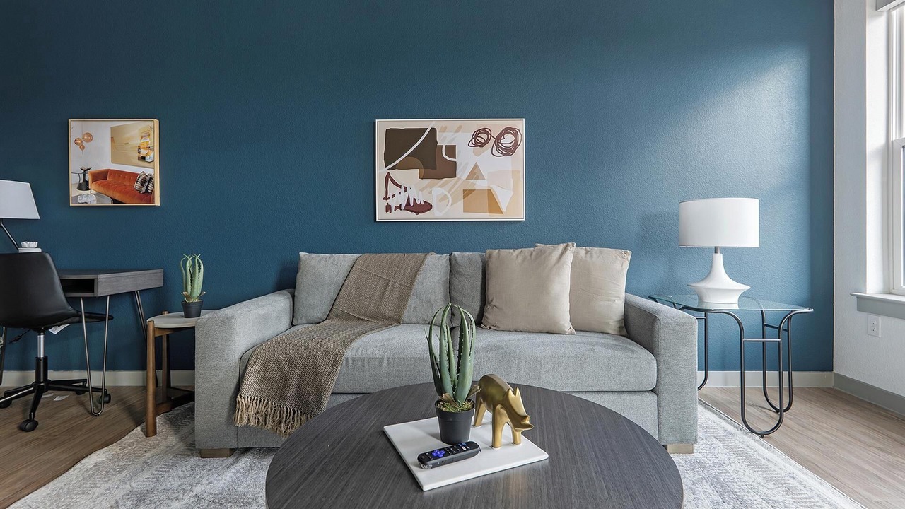 Photo of Livingroom in MLK