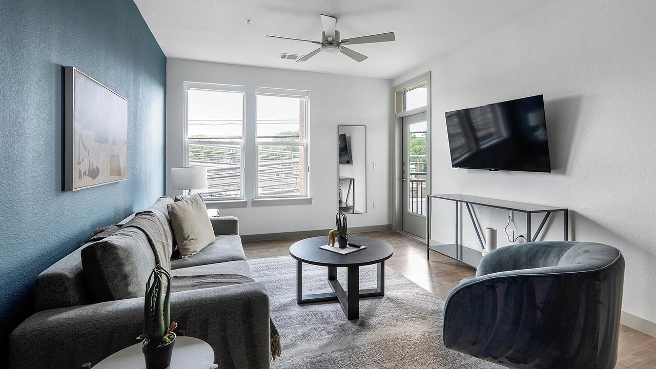 Photo of Livingroom in MLK