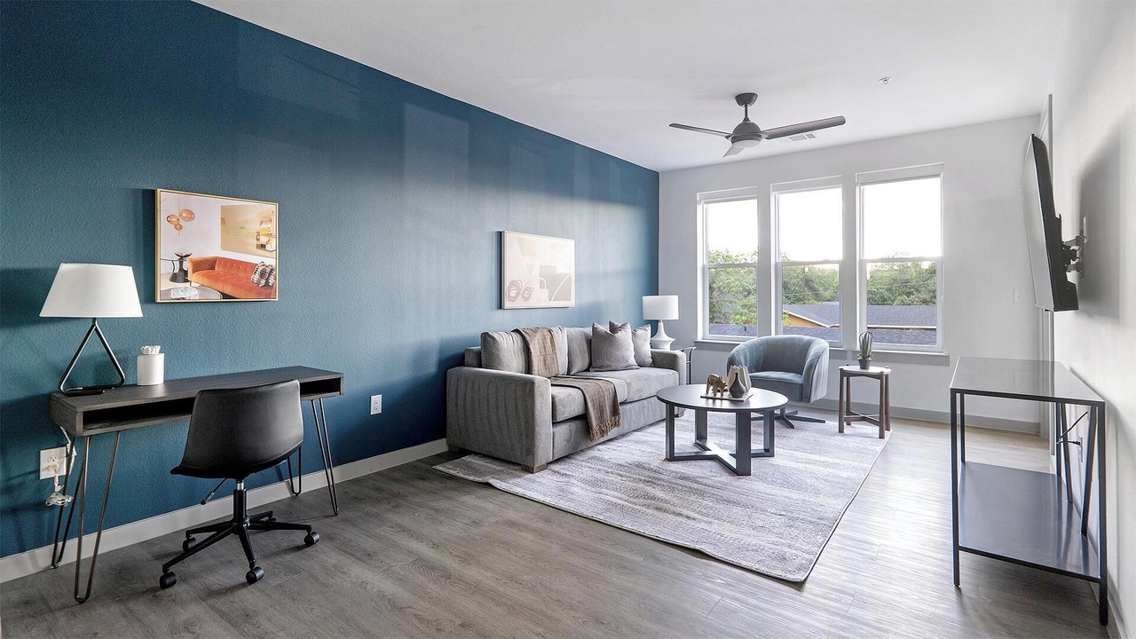 Photo of Livingroom in MLK