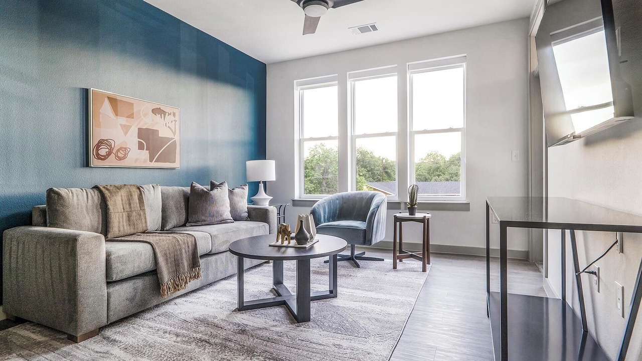 Photo of Livingroom in MLK