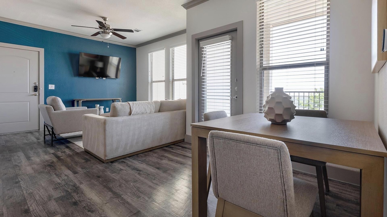 Photo of Livingroom in Manor