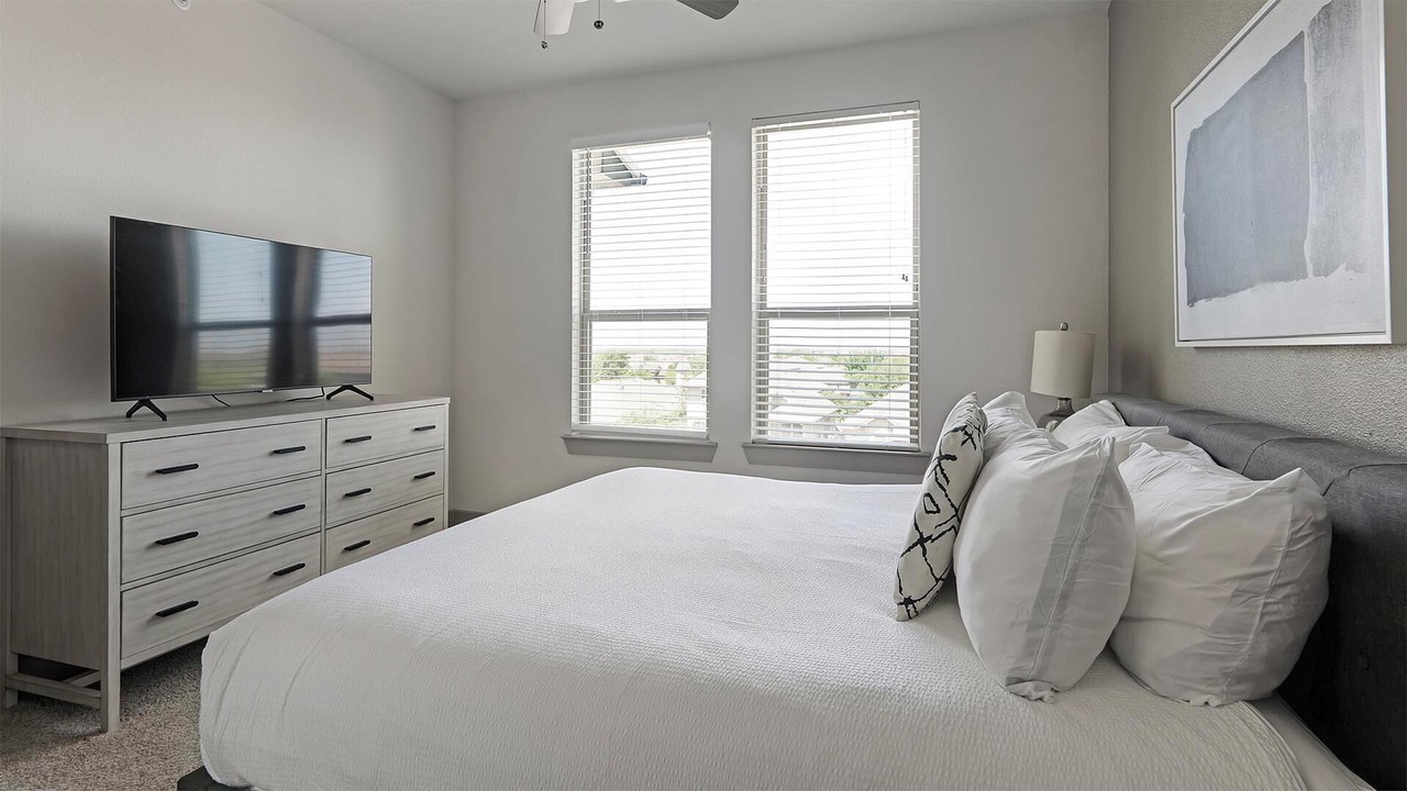 Photo of Bedroom in Manor