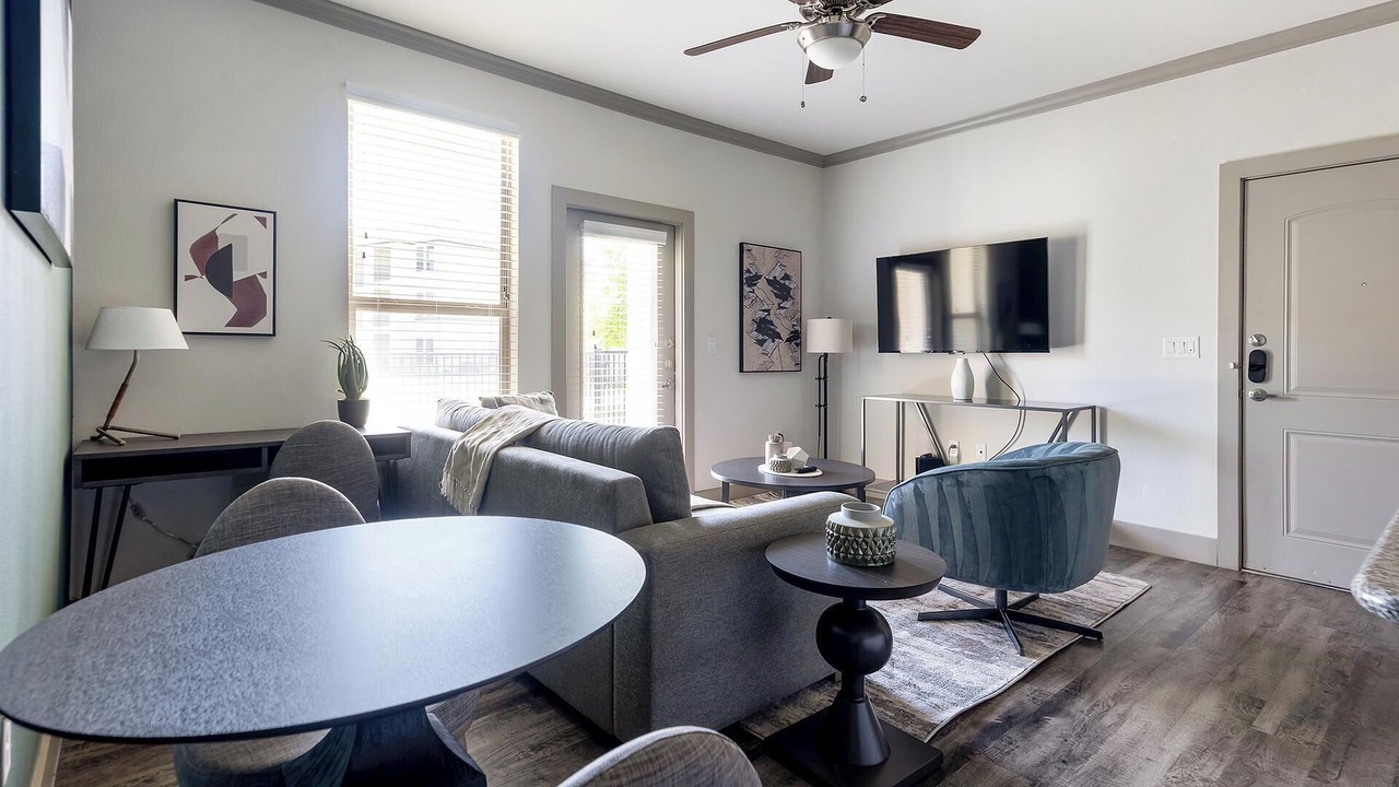 Photo of Livingroom in Manor