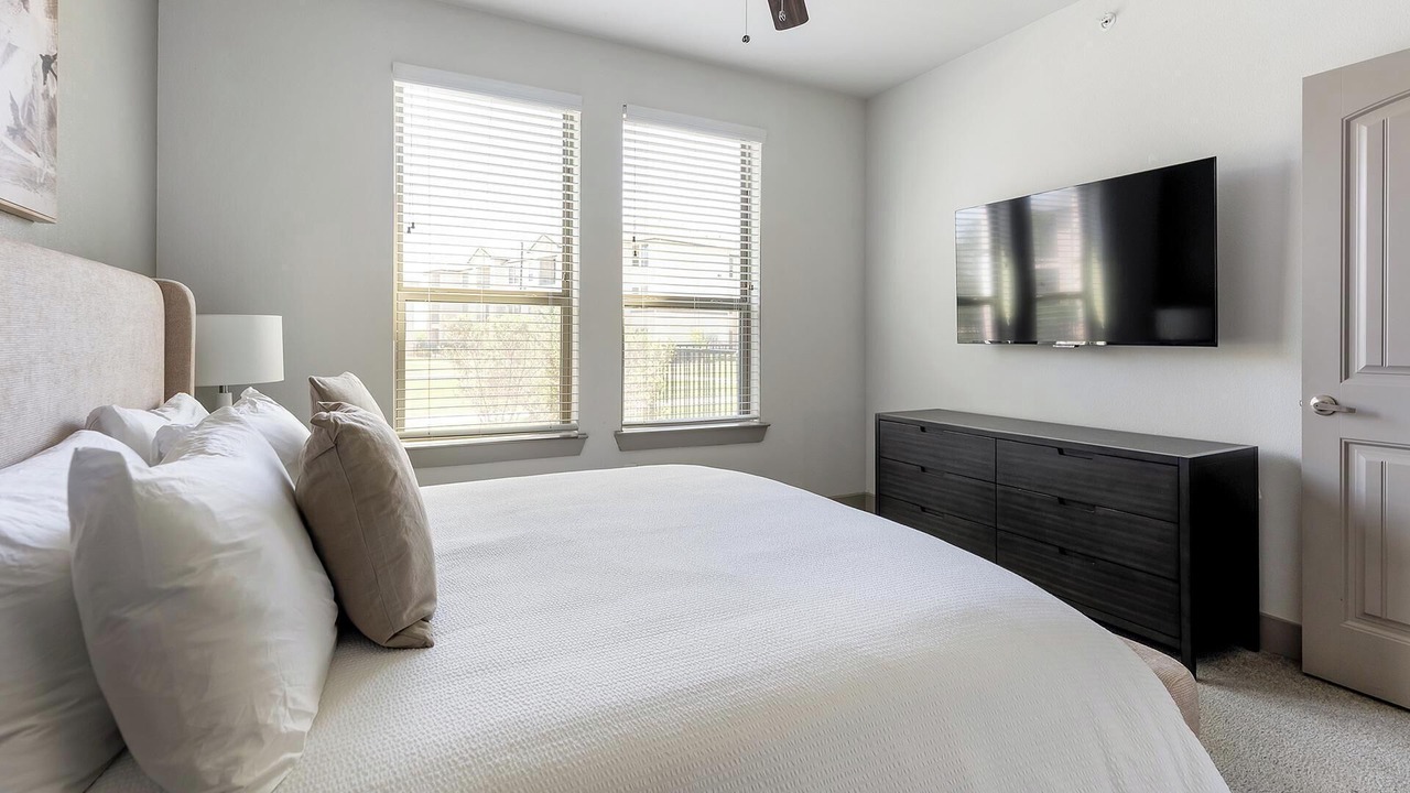 Photo of Bedroom in Manor
