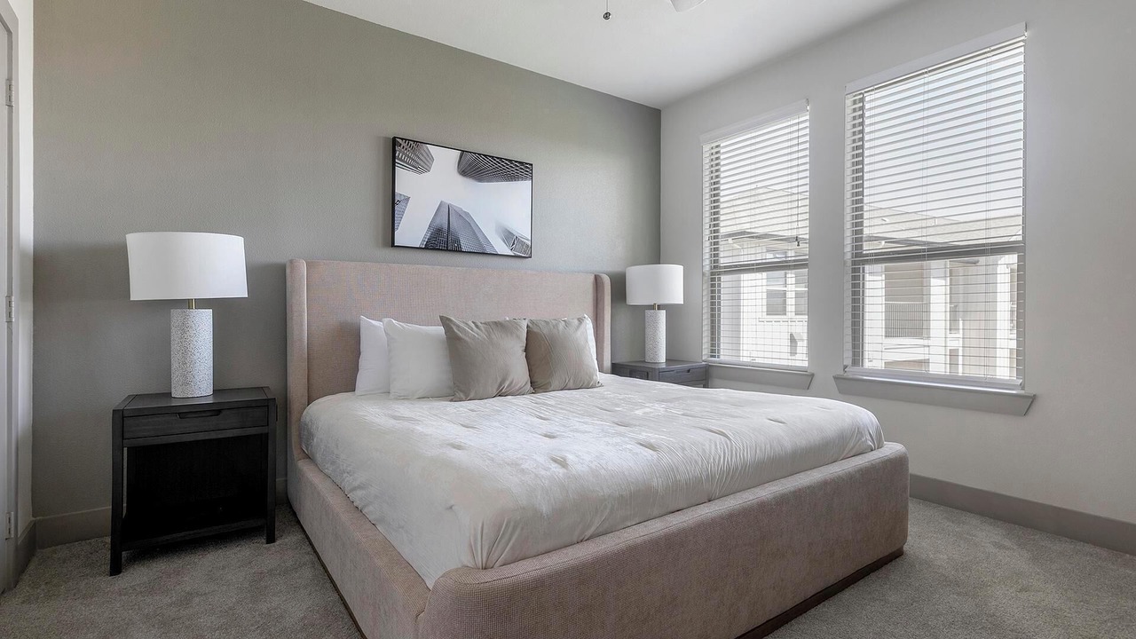 Photo of Bedroom in Manor