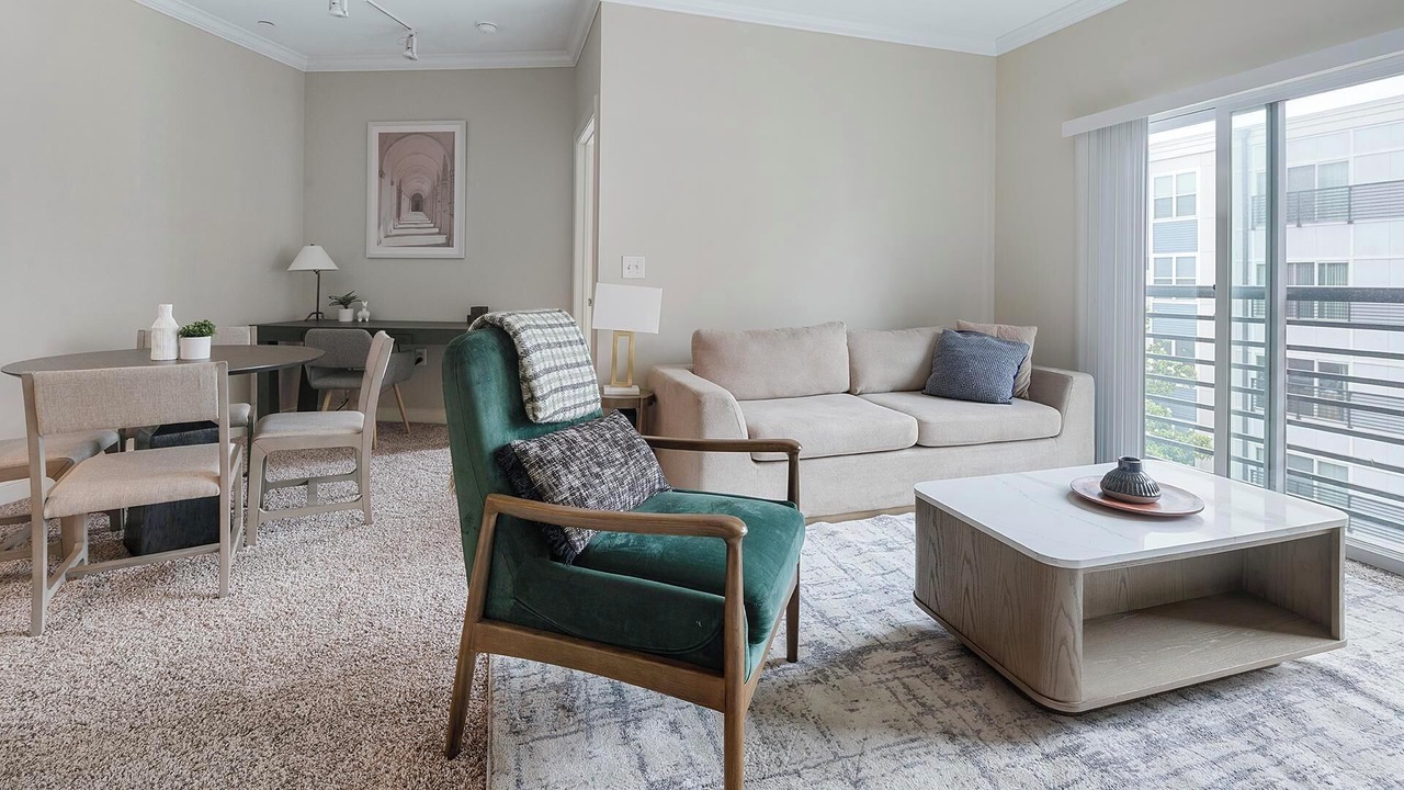 Photo of Livingroom in Chillum