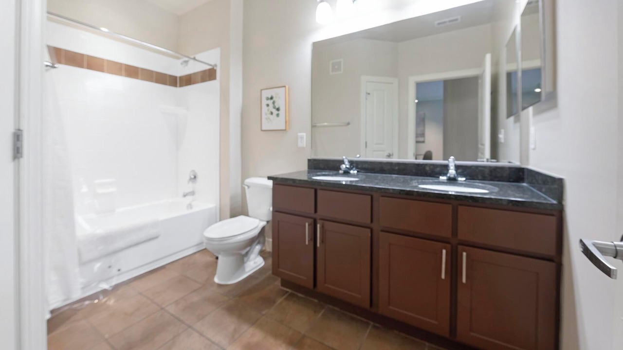 Photo of Bathroom in Chillum