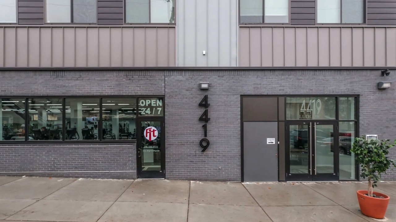 Photo of Outdoor in Spruce Hill