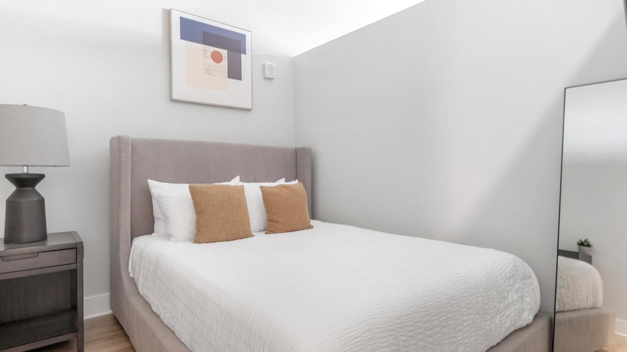 Photo of Bedroom in Downtown