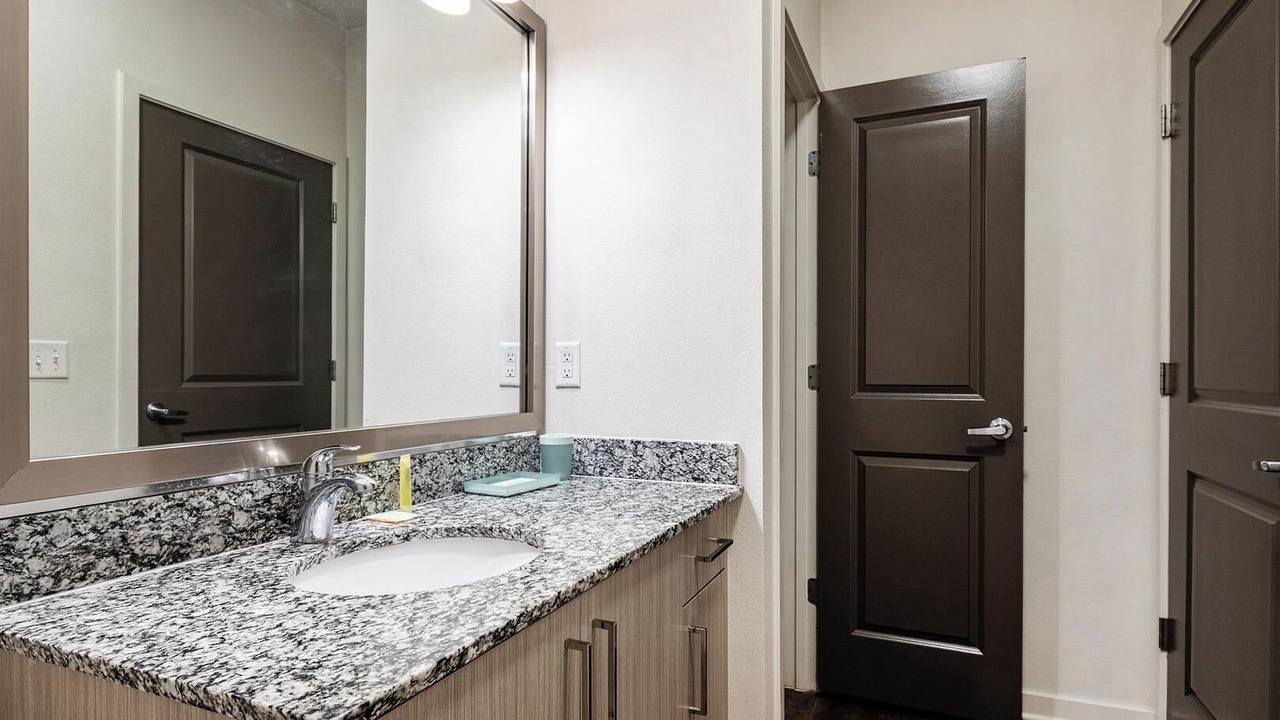 Photo of Bathroom in Tropic