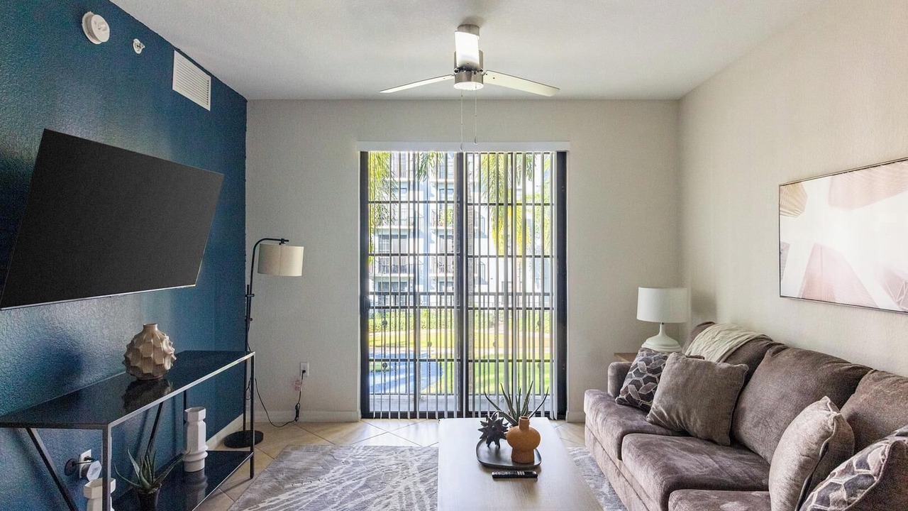 Photo of Livingroom in Miramar