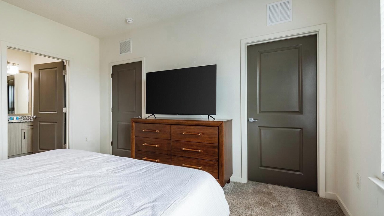 Photo of Bedroom in Tropic