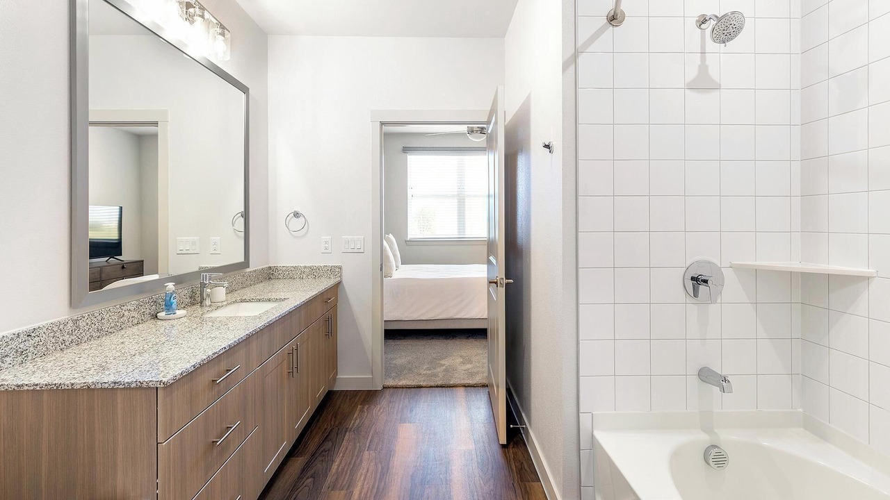Photo of Bathroom in Fate