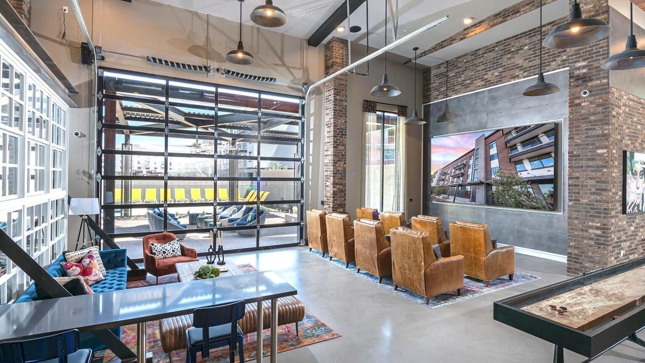Photo of Others in Warehouse District