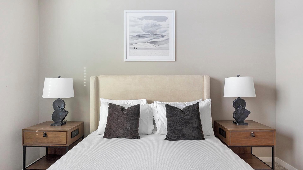 Photo of Bedroom in Warehouse District
