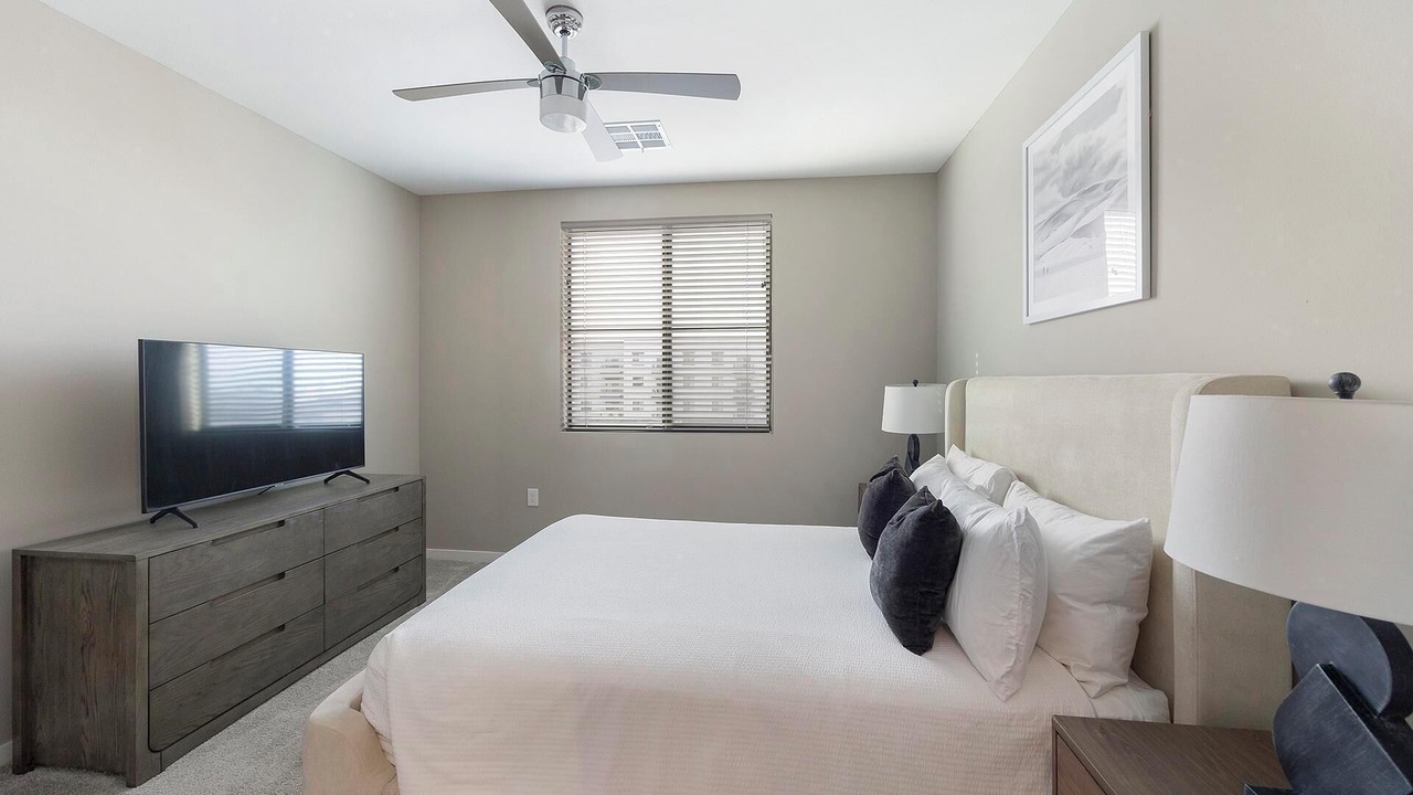 Photo of Bedroom in Warehouse District