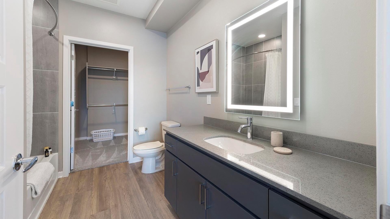 Photo of Bathroom in Warehouse District