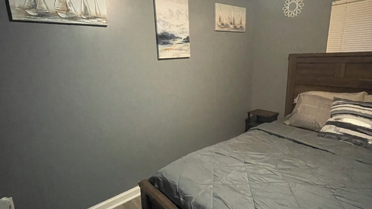 Photo of Bedroom in Roxboro