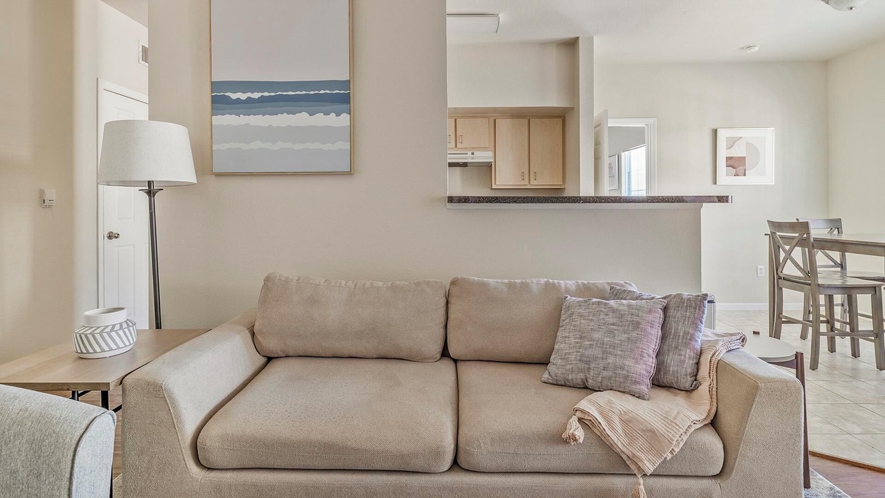 Photo of Livingroom in Southbelt/Ellington