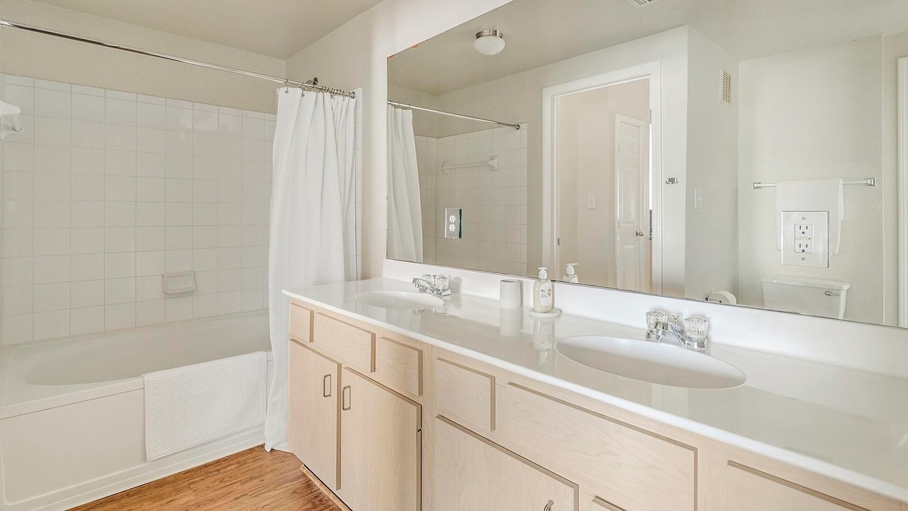 Photo of Bathroom in Southbelt/Ellington