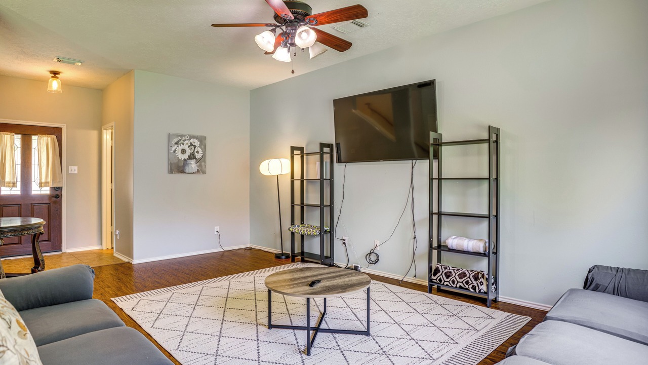 Photo of Bedroom in Humble