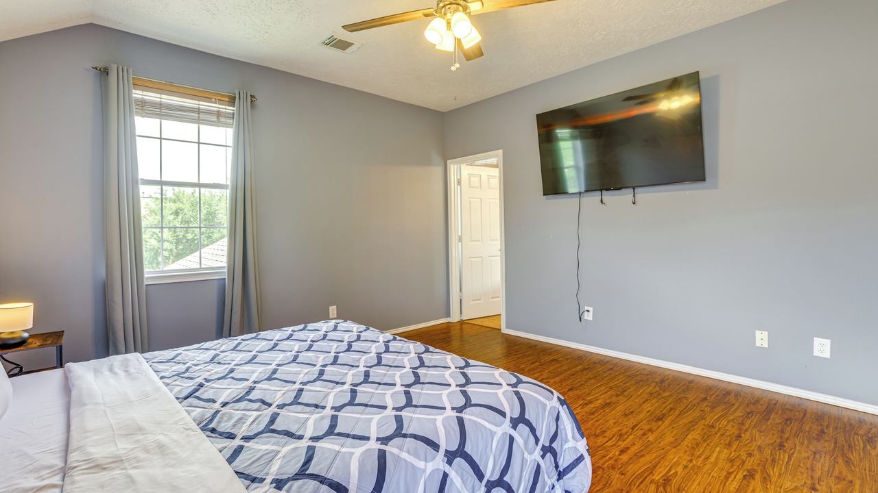 Photo of Bedroom in Humble