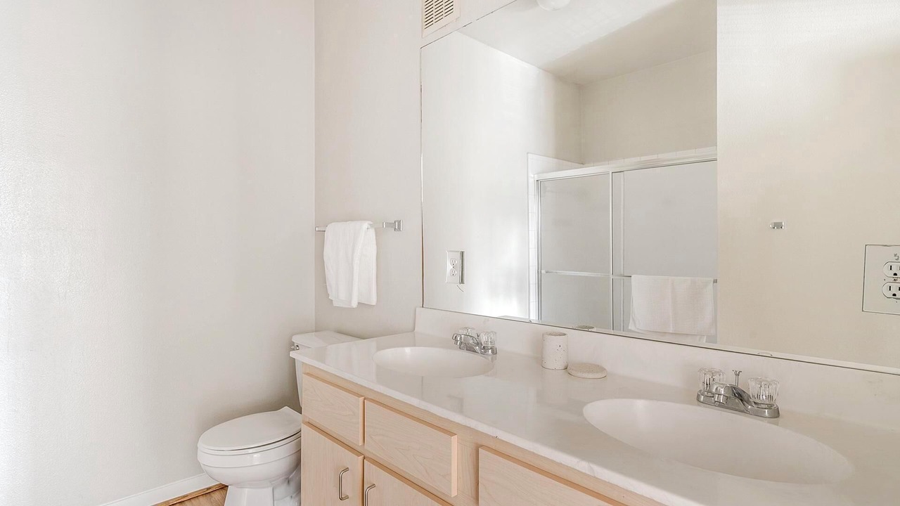 Photo of Bathroom in Southbelt/Ellington