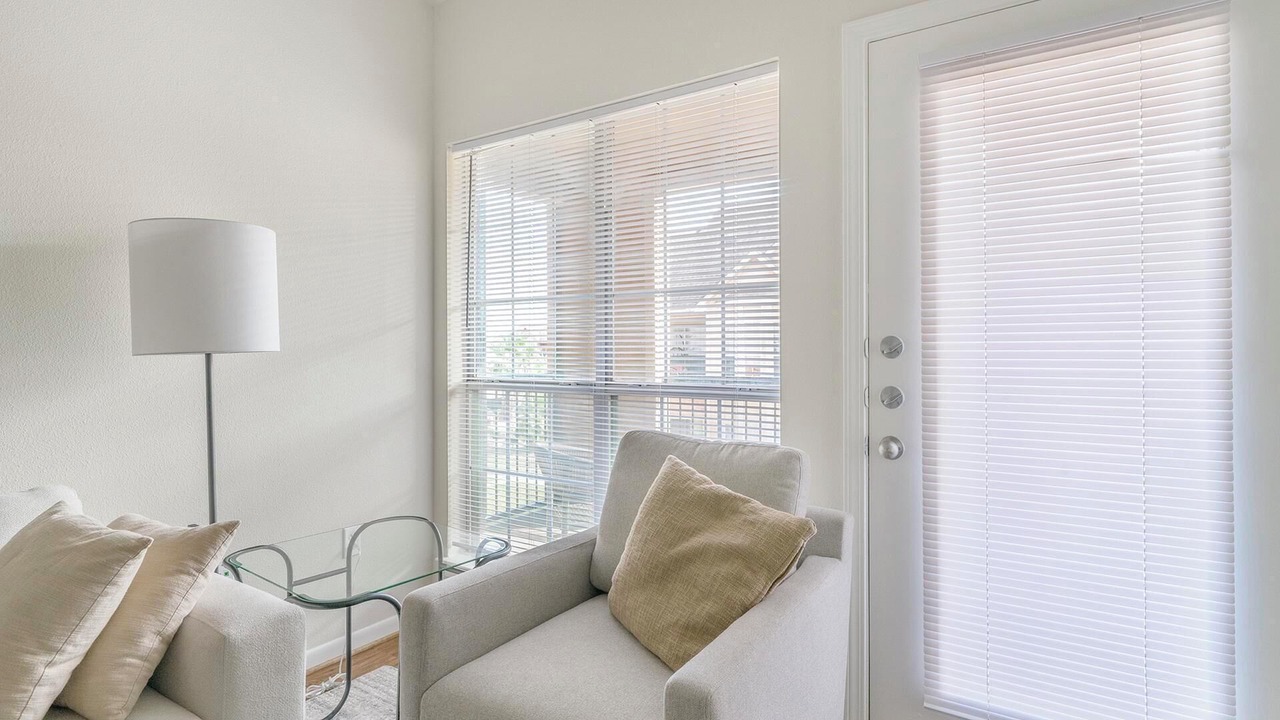 Photo of Livingroom in Southbelt/Ellington