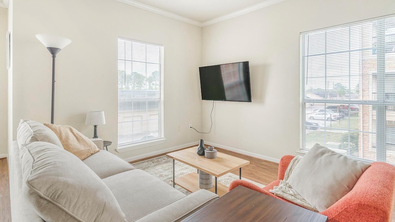 Photo of Livingroom in Southbelt/Ellington